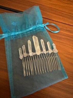 Crystal hair pick
